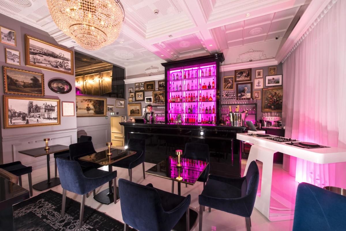 Vertigo Hotel, By Marriott, a Member of Design Hotels