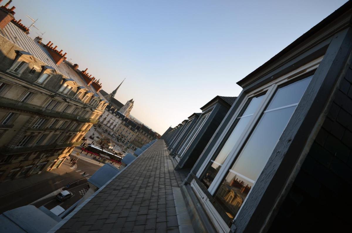 Vertigo Hotel, By Marriott, a Member of Design Hotels