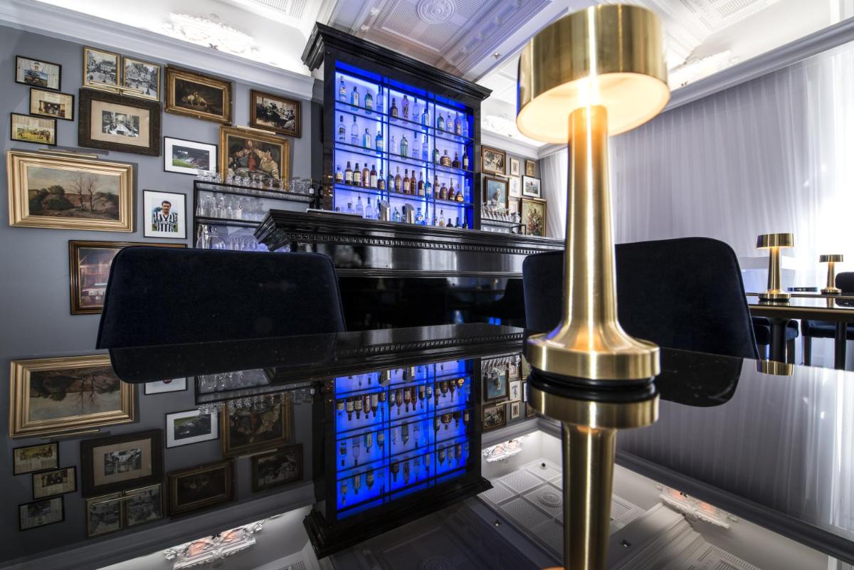 Vertigo Hotel, By Marriott, a Member of Design Hotels