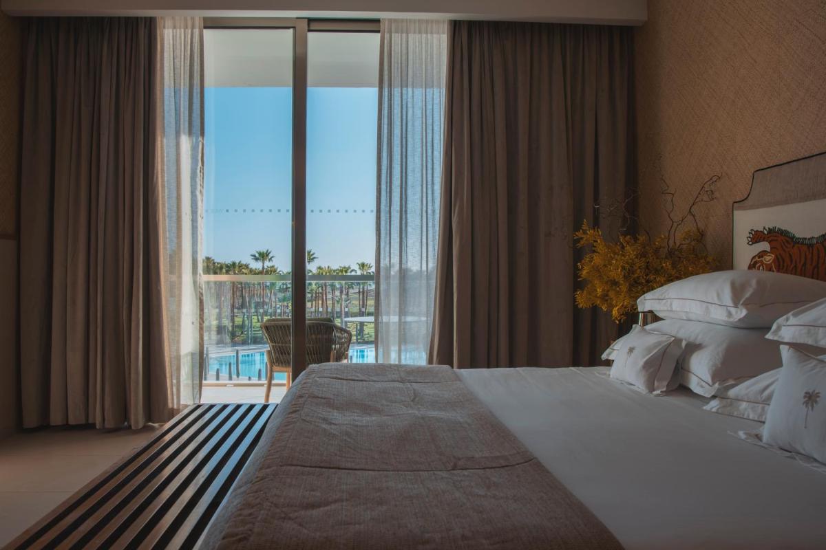 Wine & Books by the Sea, Algarve Resort