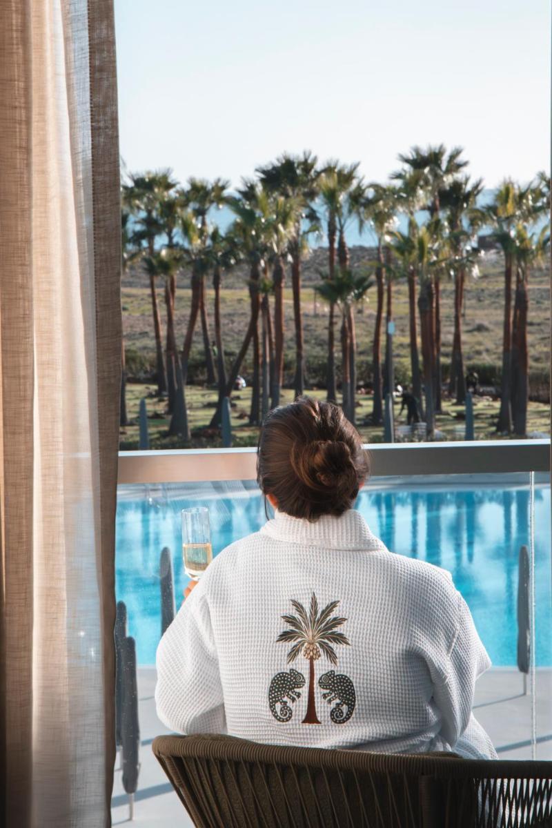 Wine & Books by the Sea, Algarve Resort