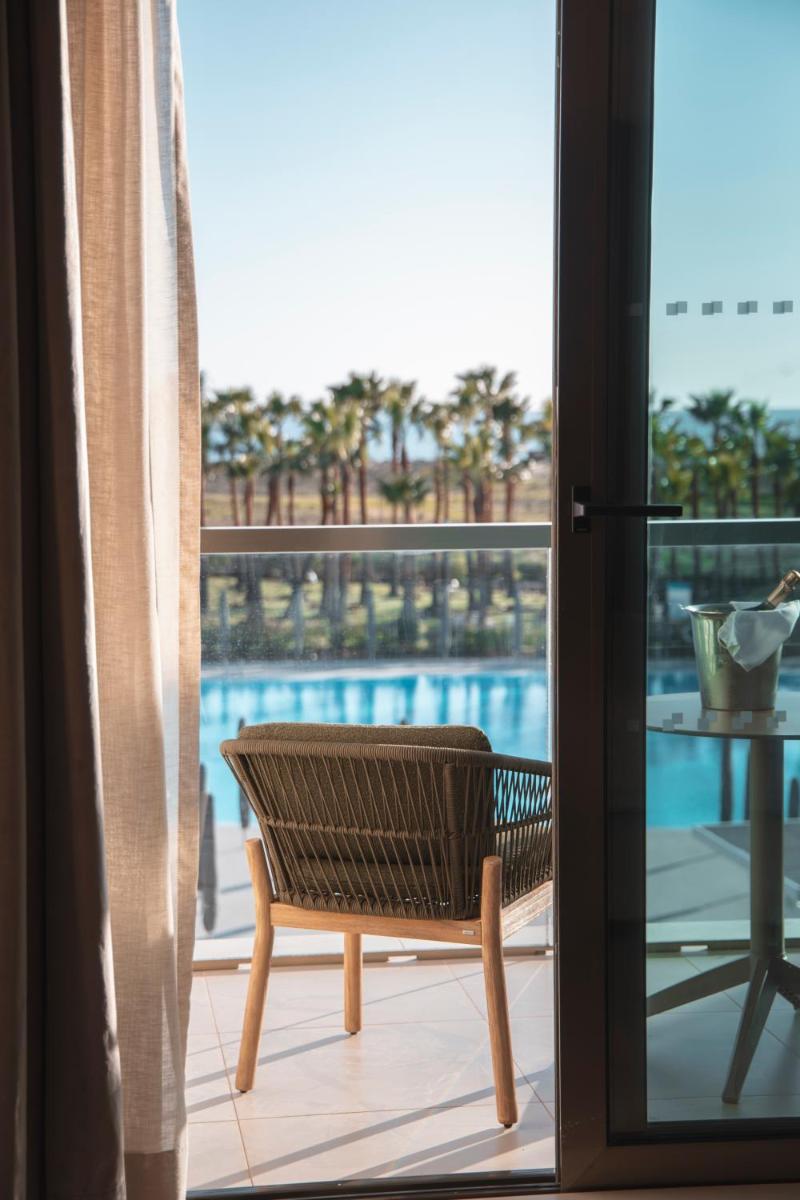 Wine & Books by the Sea, Algarve Resort
