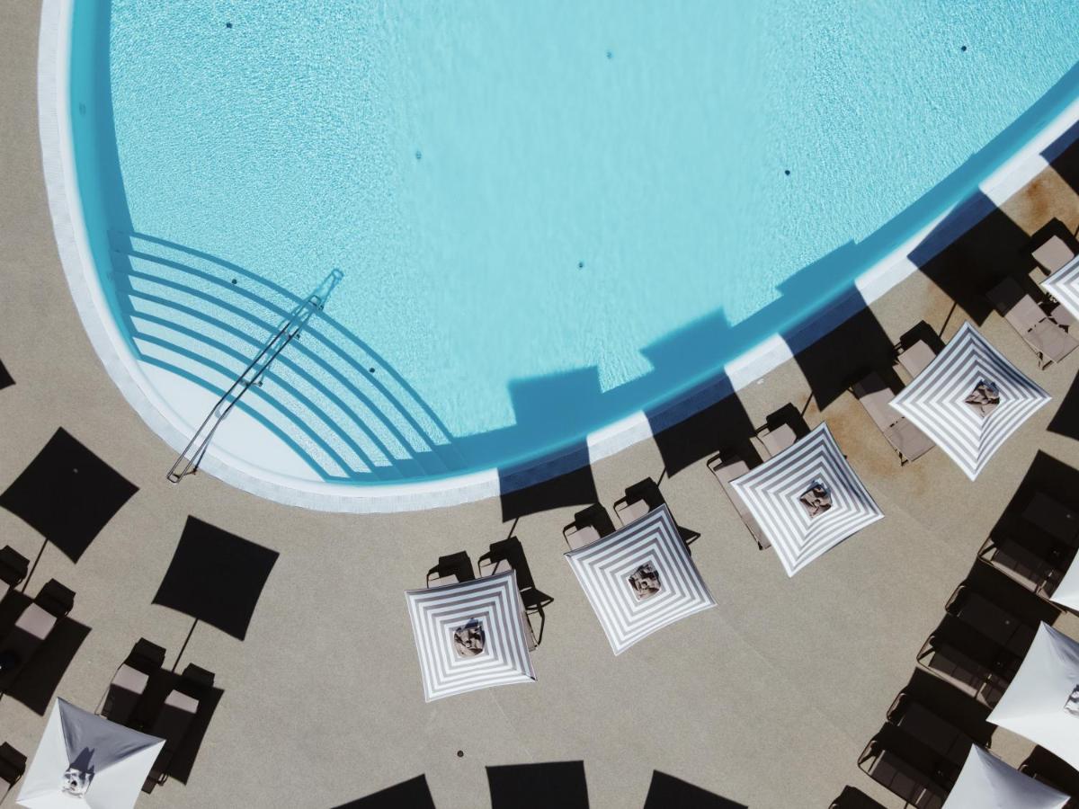 Wine & Books by the Sea, Algarve Resort