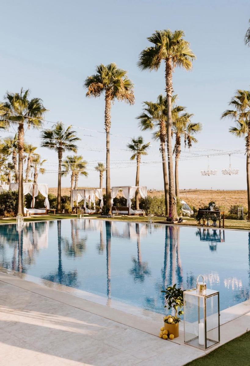Wine & Books by the Sea, Algarve Resort
