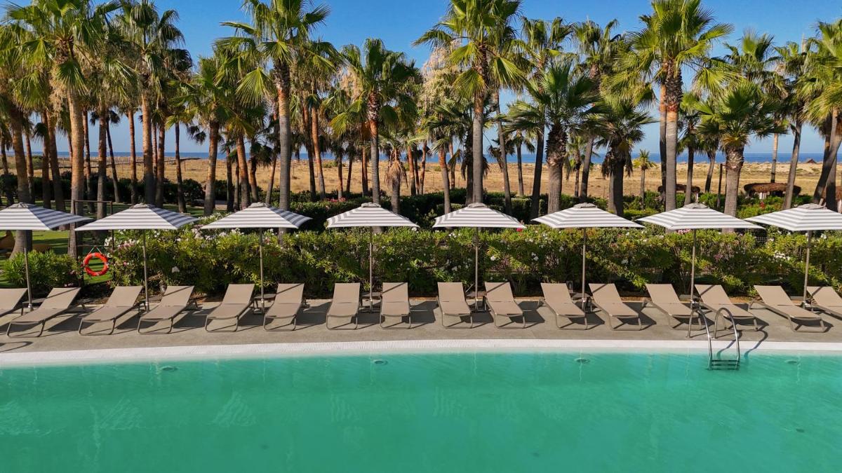 Wine & Books by the Sea, Algarve Resort