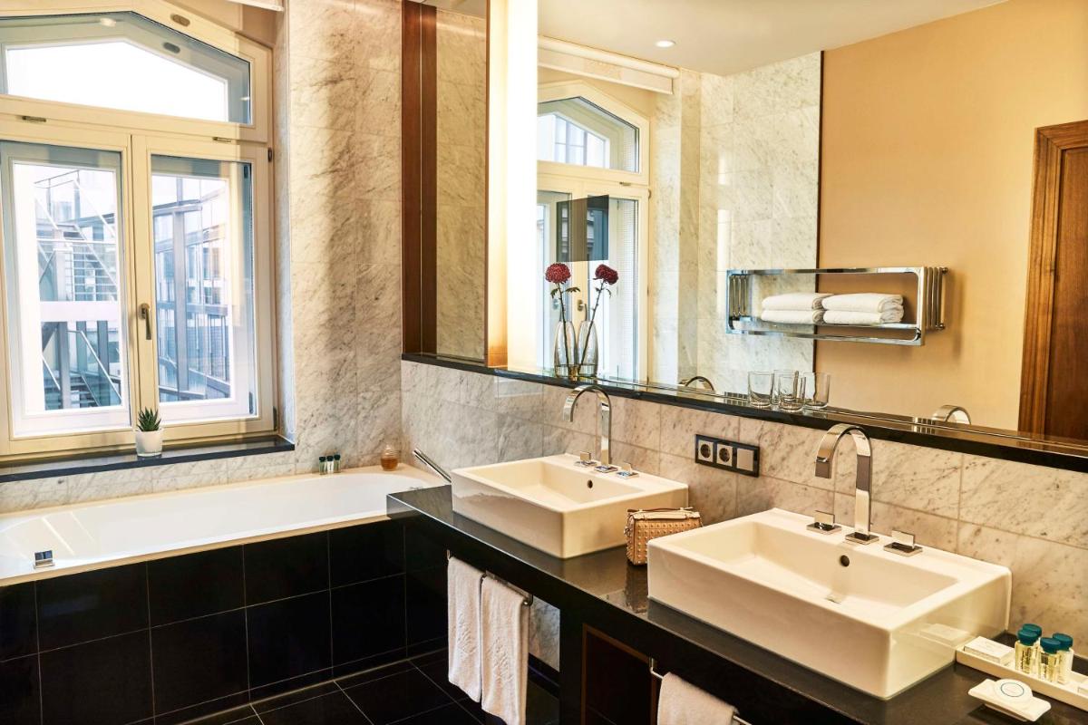 Vier Jahreszeiten Kempinski München