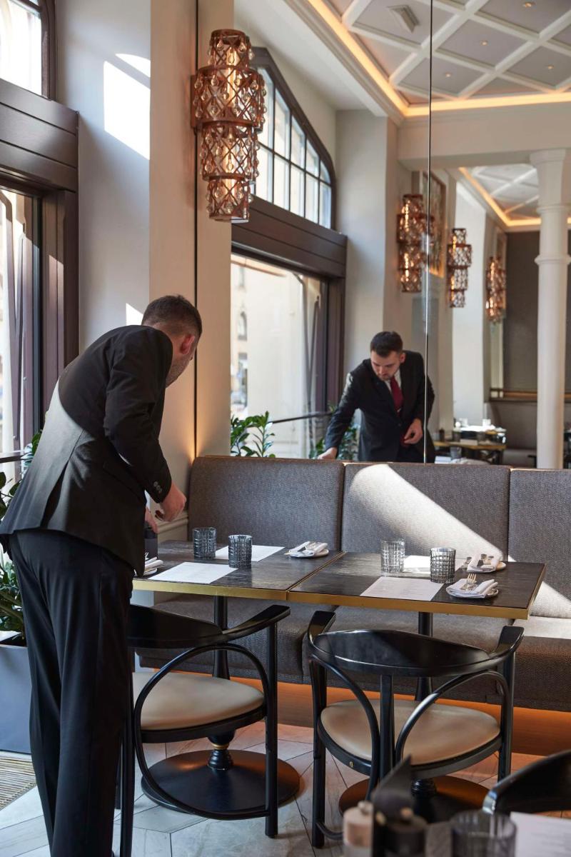 Vier Jahreszeiten Kempinski München