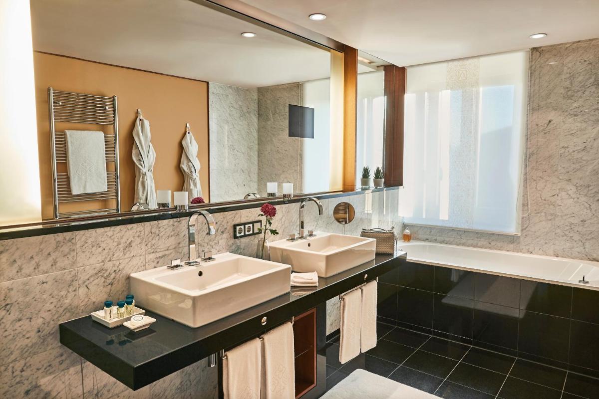 Vier Jahreszeiten Kempinski München