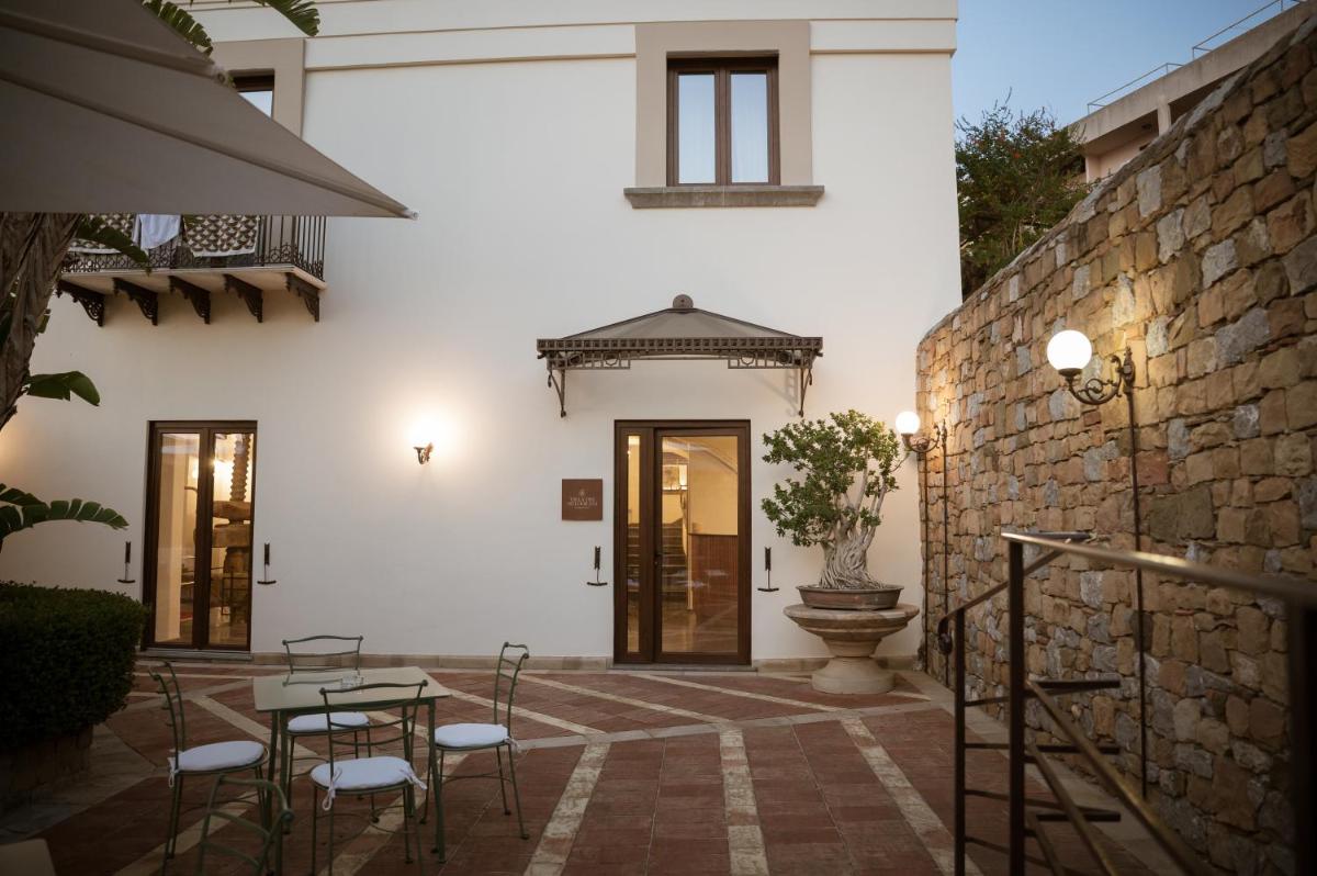 Villa Dei Melograni Boutique Hotel