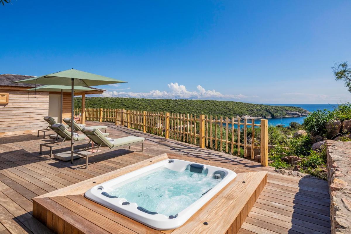 Domaine & Villas Version Maquis