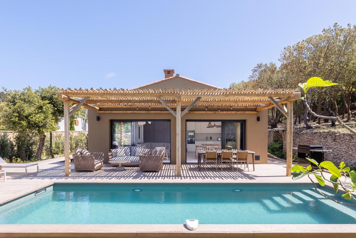 Domaine & Villas Version Maquis