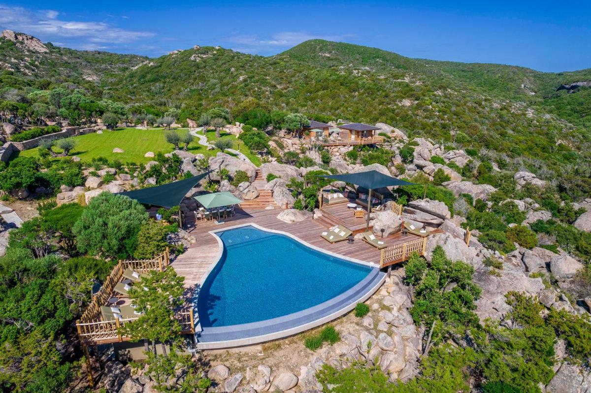 Domaine & Villas Version Maquis