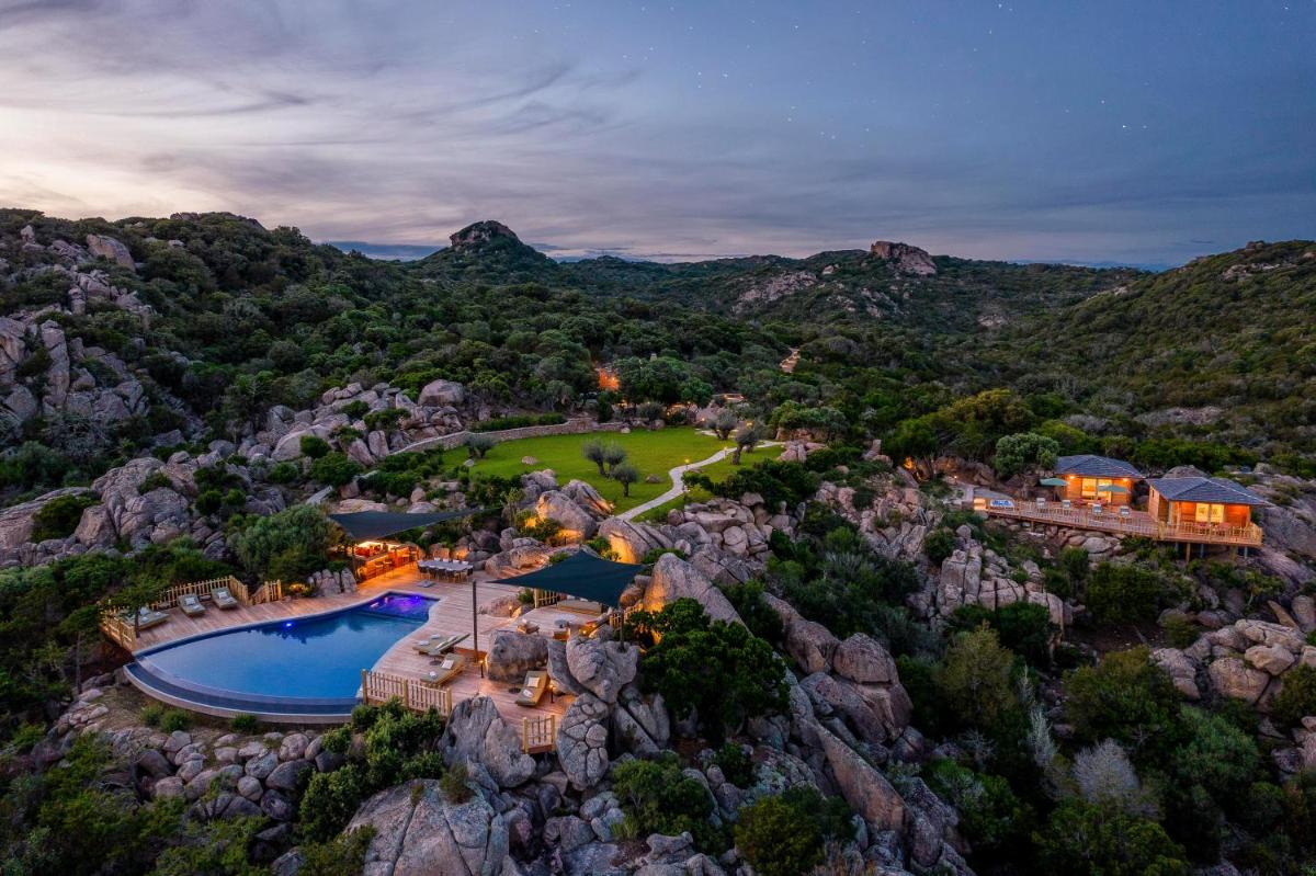 Domaine & Villas Version Maquis