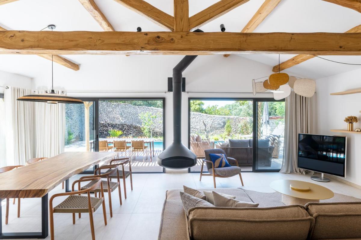 Domaine & Villas Version Maquis