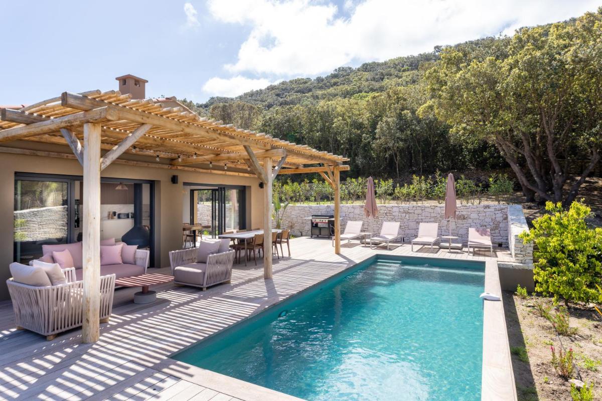 Domaine & Villas Version Maquis