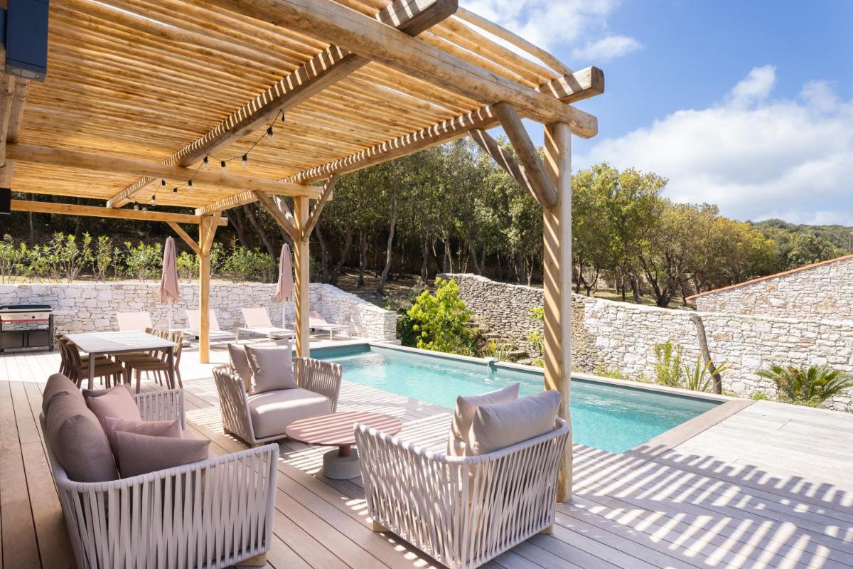 Domaine & Villas Version Maquis