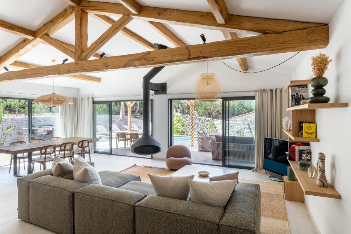 Domaine & Villas Version Maquis