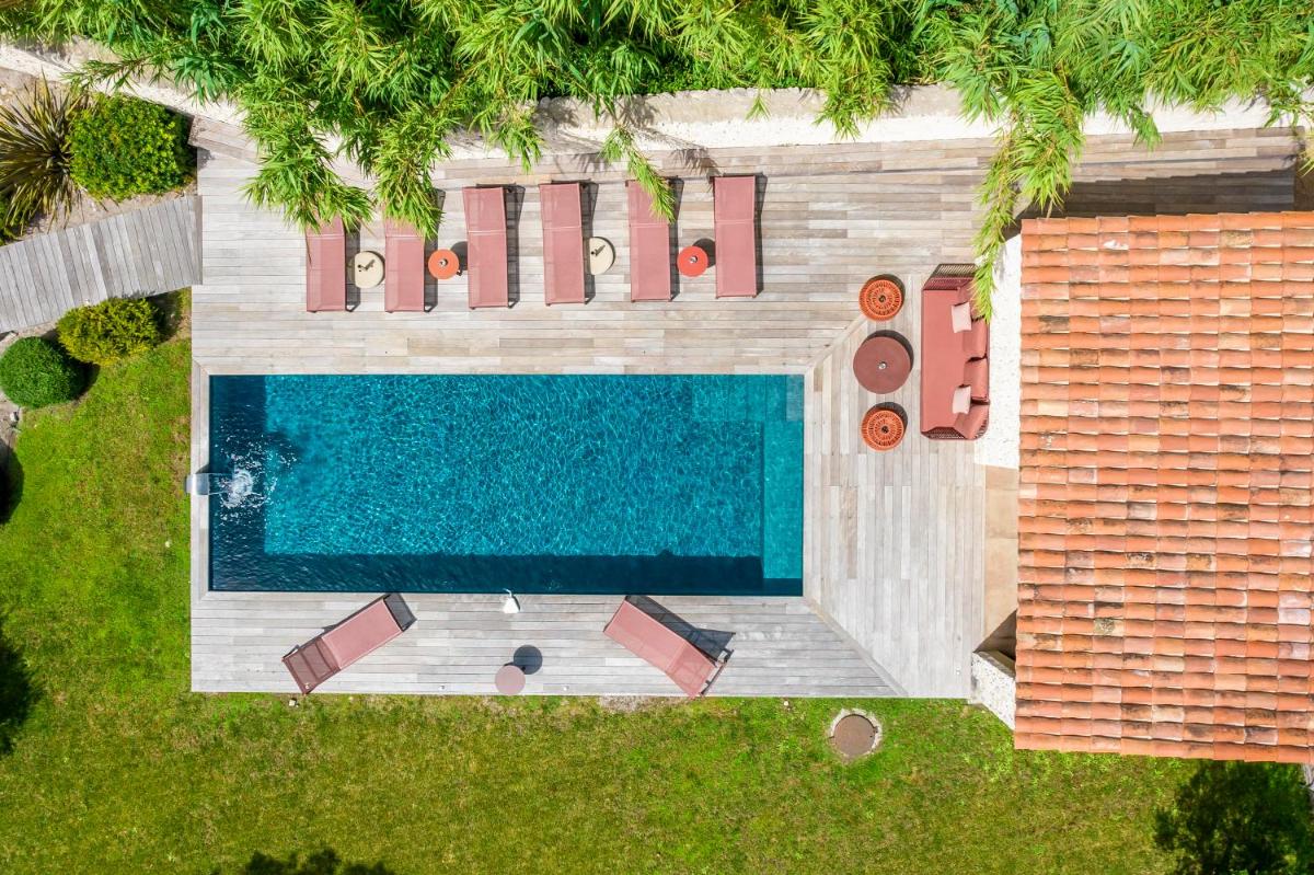 Domaine & Villas Version Maquis