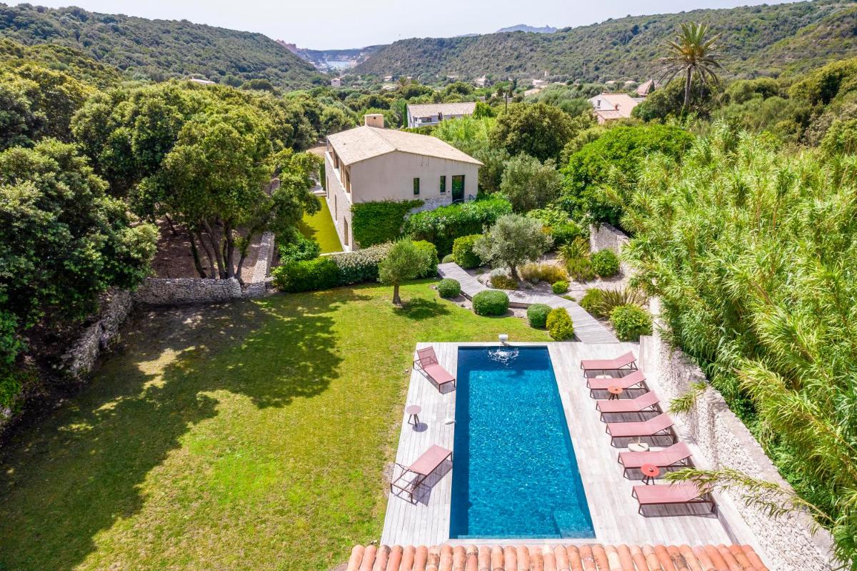 Domaine & Villas Version Maquis