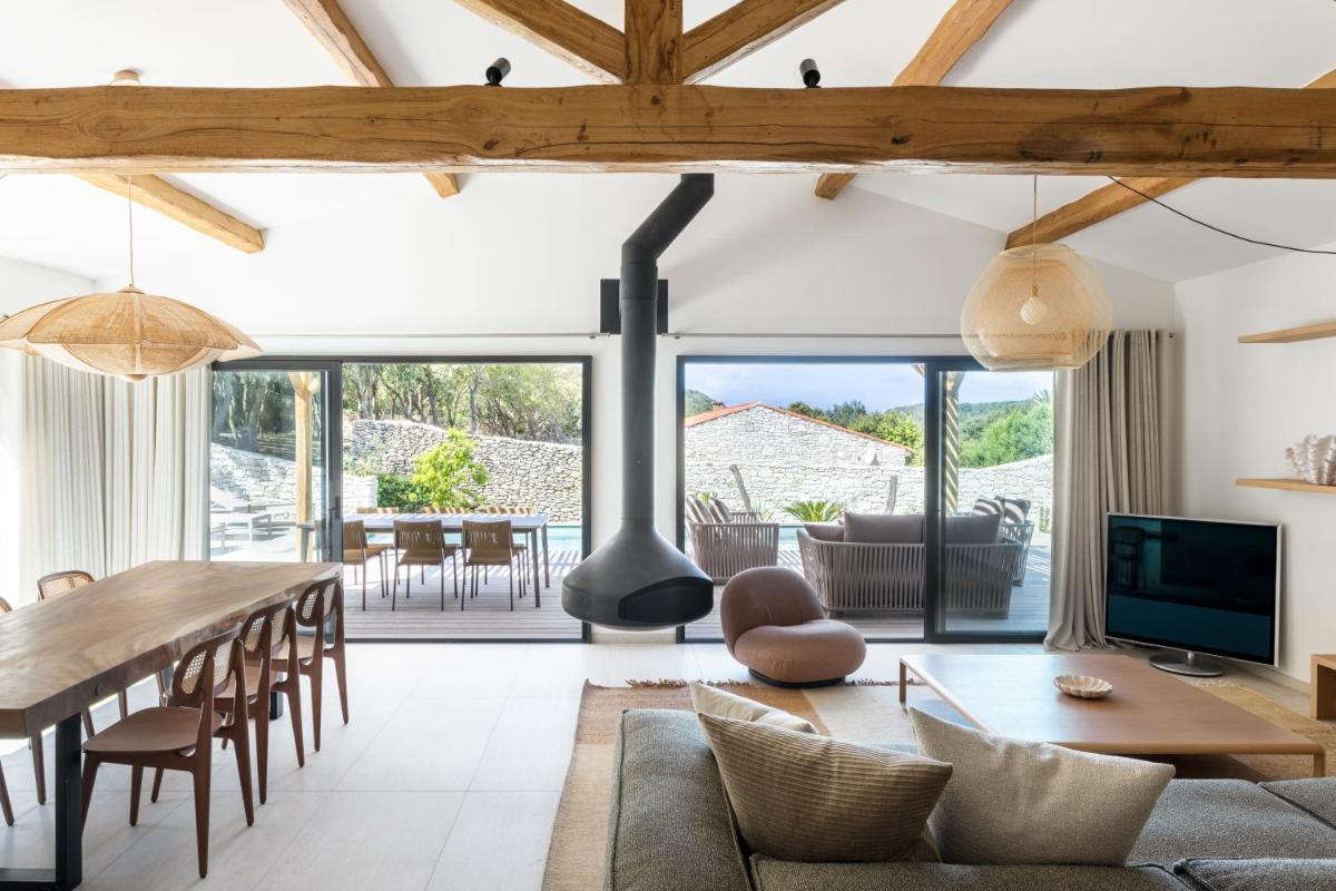 Domaine & Villas Version Maquis