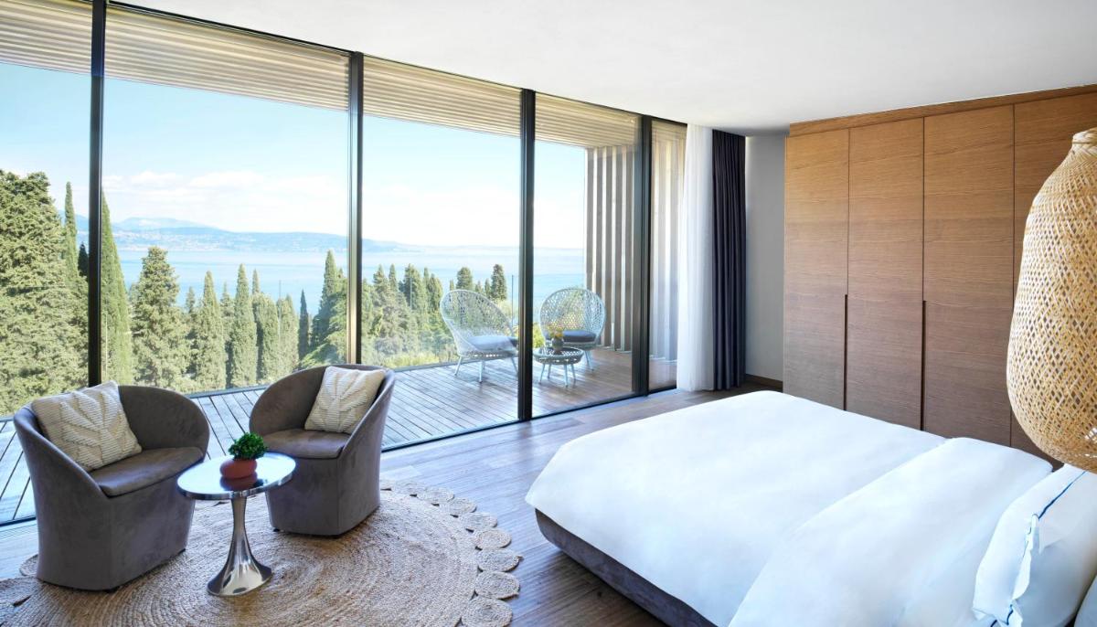 Eden Reserve Hotel