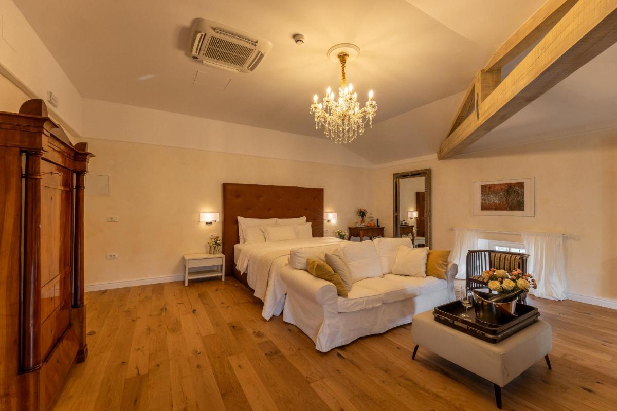 Villa Fabiani, Historic Wine Estate, Štanjel