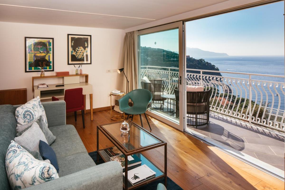 Villa Fiorella Art Hotel