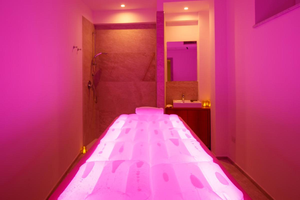 Villa Fiorella Art Hotel