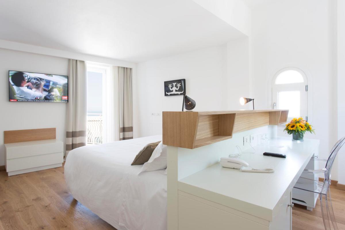 Villa Fiorella Art Hotel