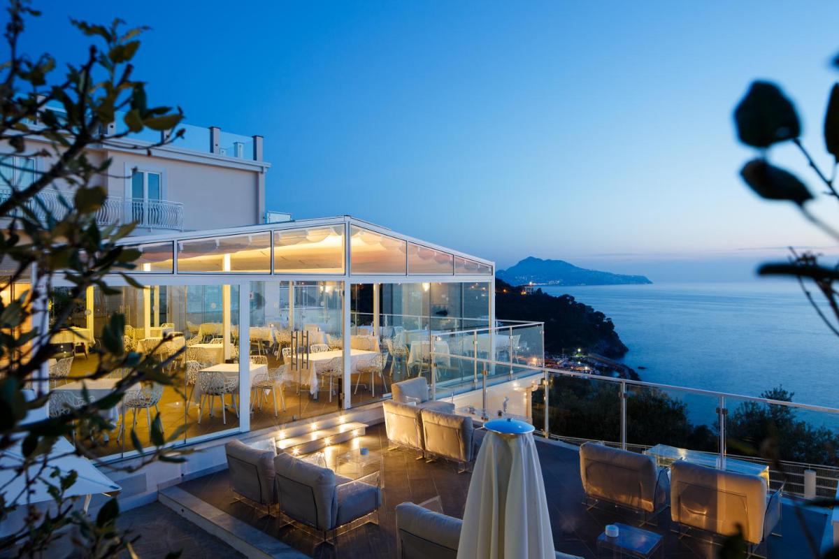 Villa Fiorella Art Hotel