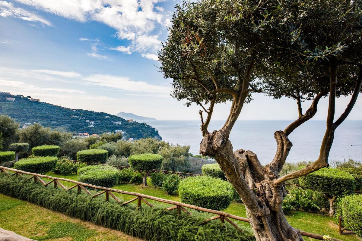 Villa Fiorella Art Hotel