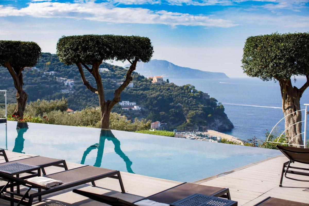 Villa Fiorella Art Hotel
