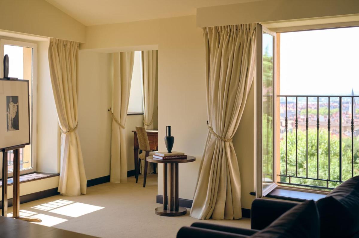 Villa Florentine, A Beauvallon Hotel & Spa