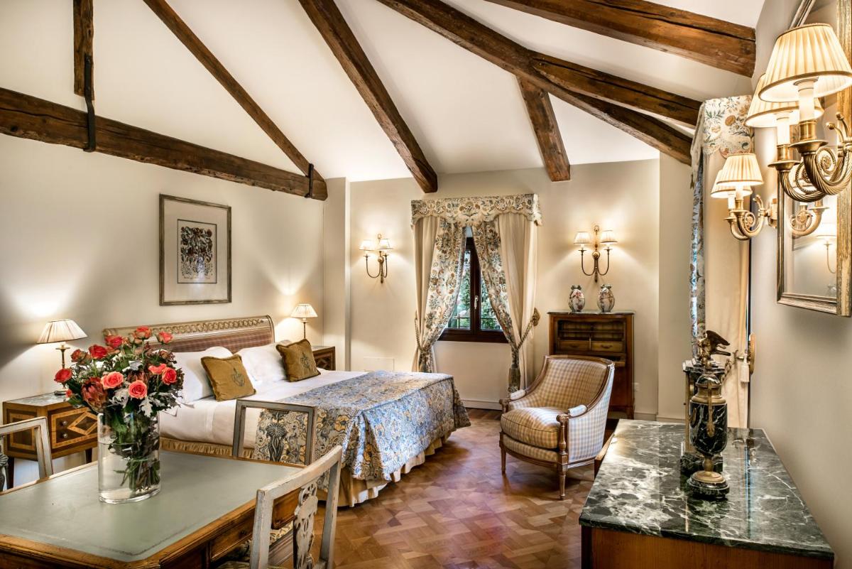 Villa Franceschi Hotel & Resort