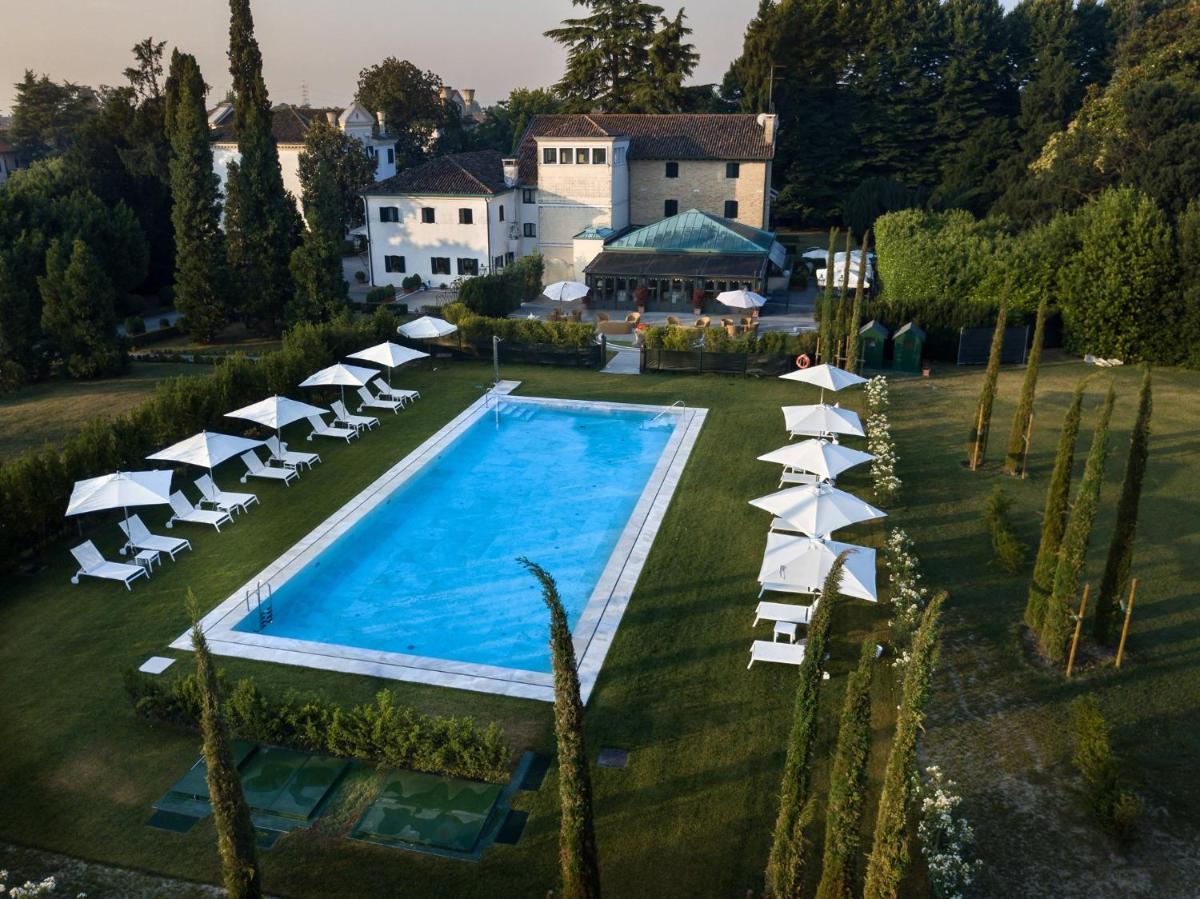 Villa Franceschi Hotel & Resort
