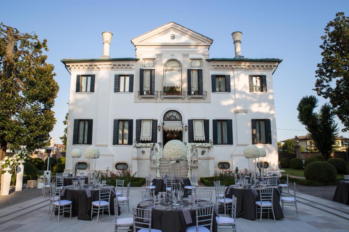 Villa Franceschi Hotel & Resort