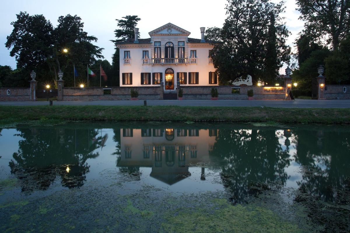 Villa Franceschi Hotel & Resort