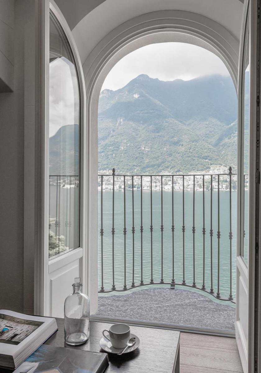 Villa Làrio Lake Como