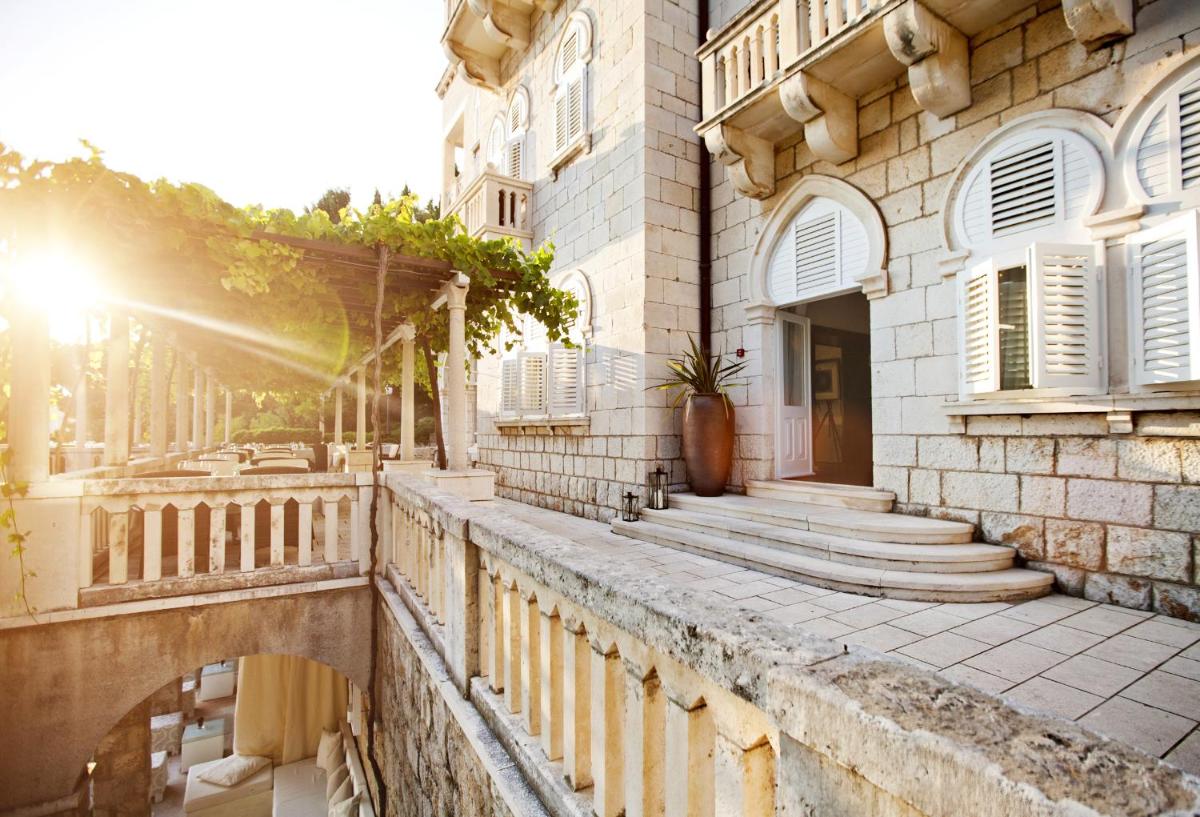 Villa O