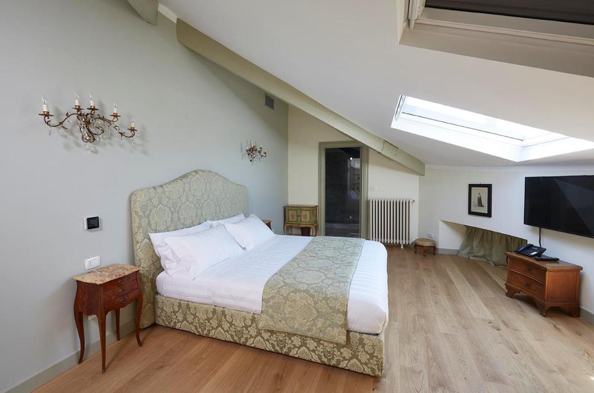 Villa Platamone