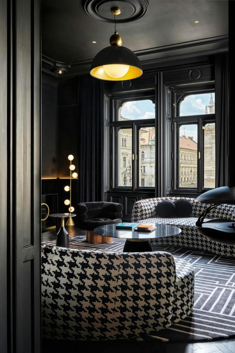 W Budapest