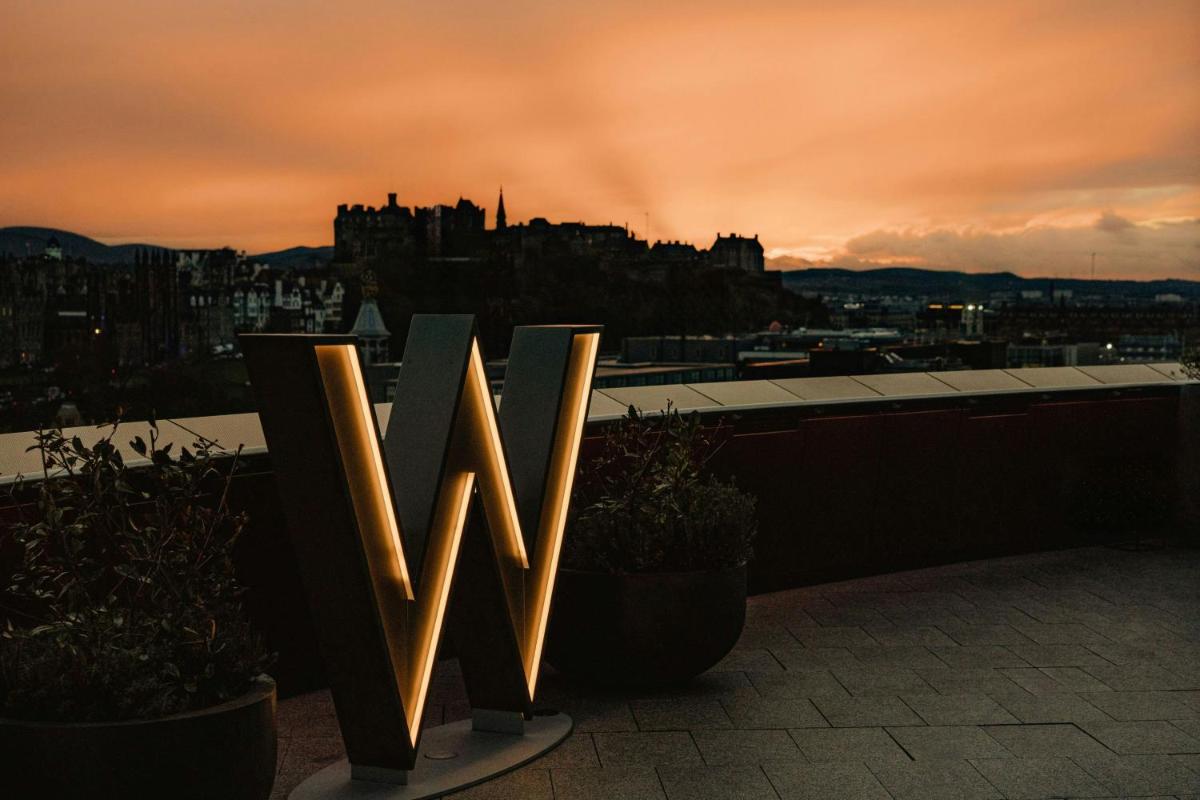 W Edinburgh