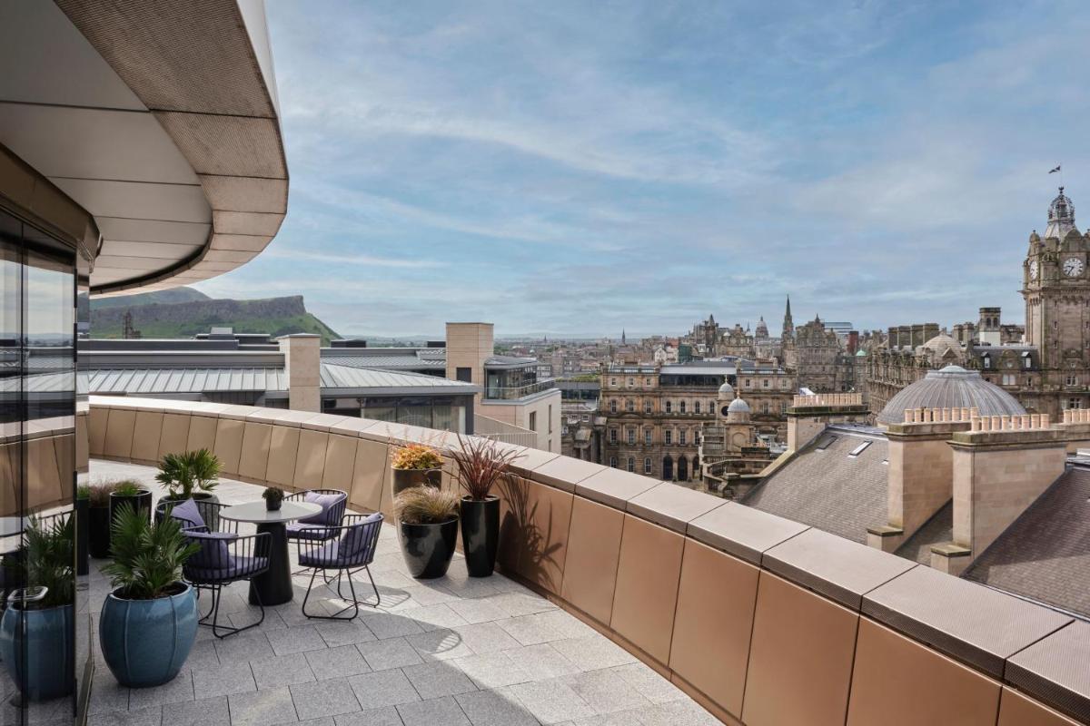W Edinburgh