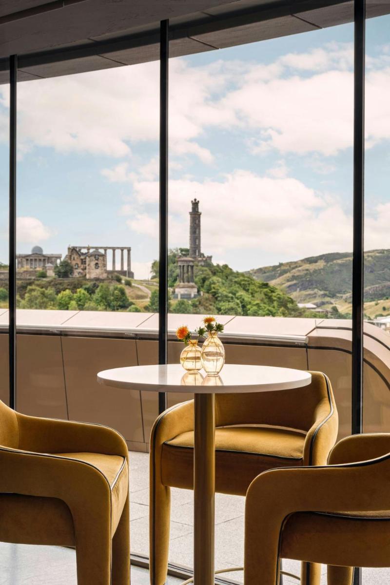 W Edinburgh