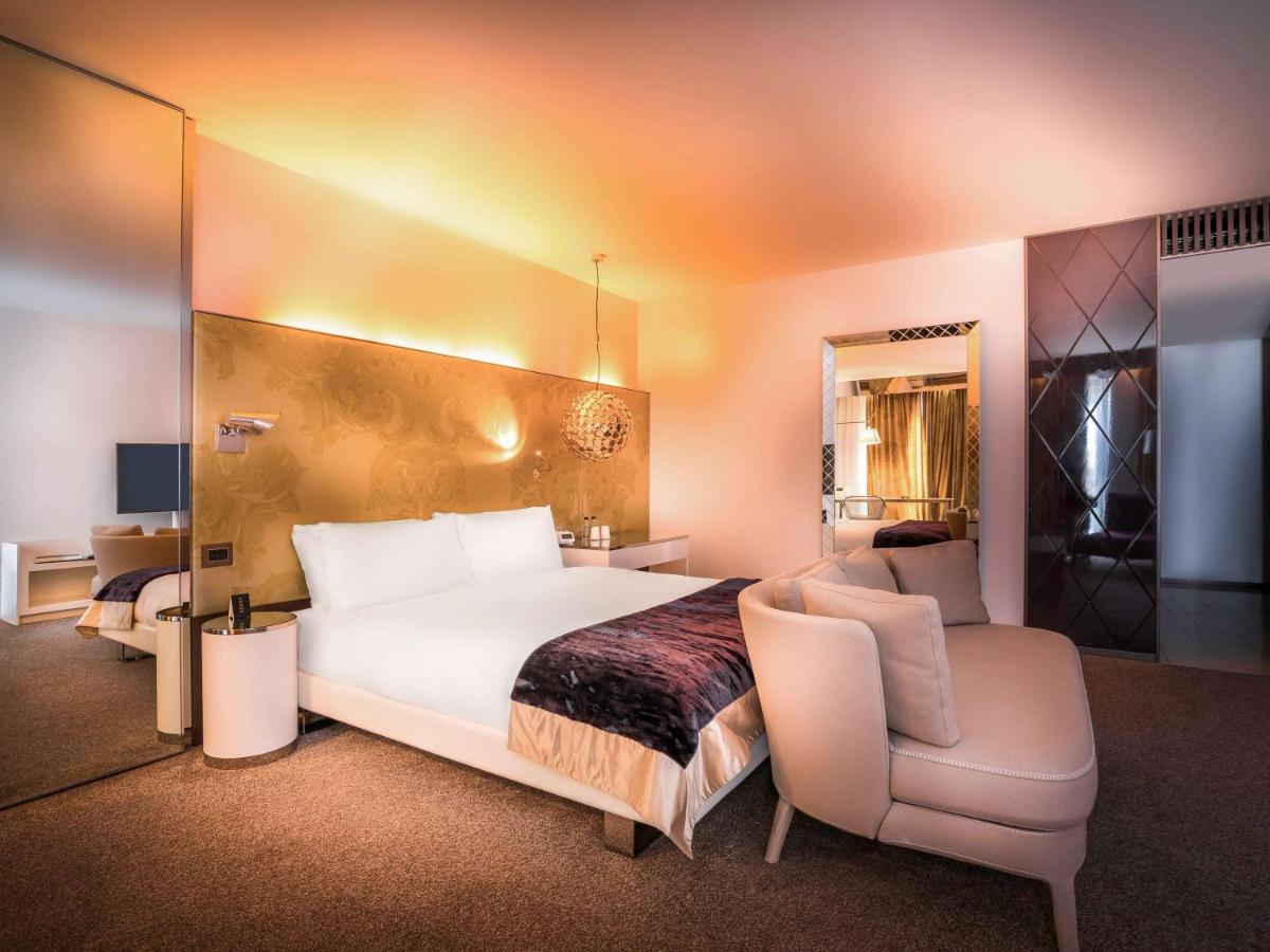 SO/ Saint Petersburg