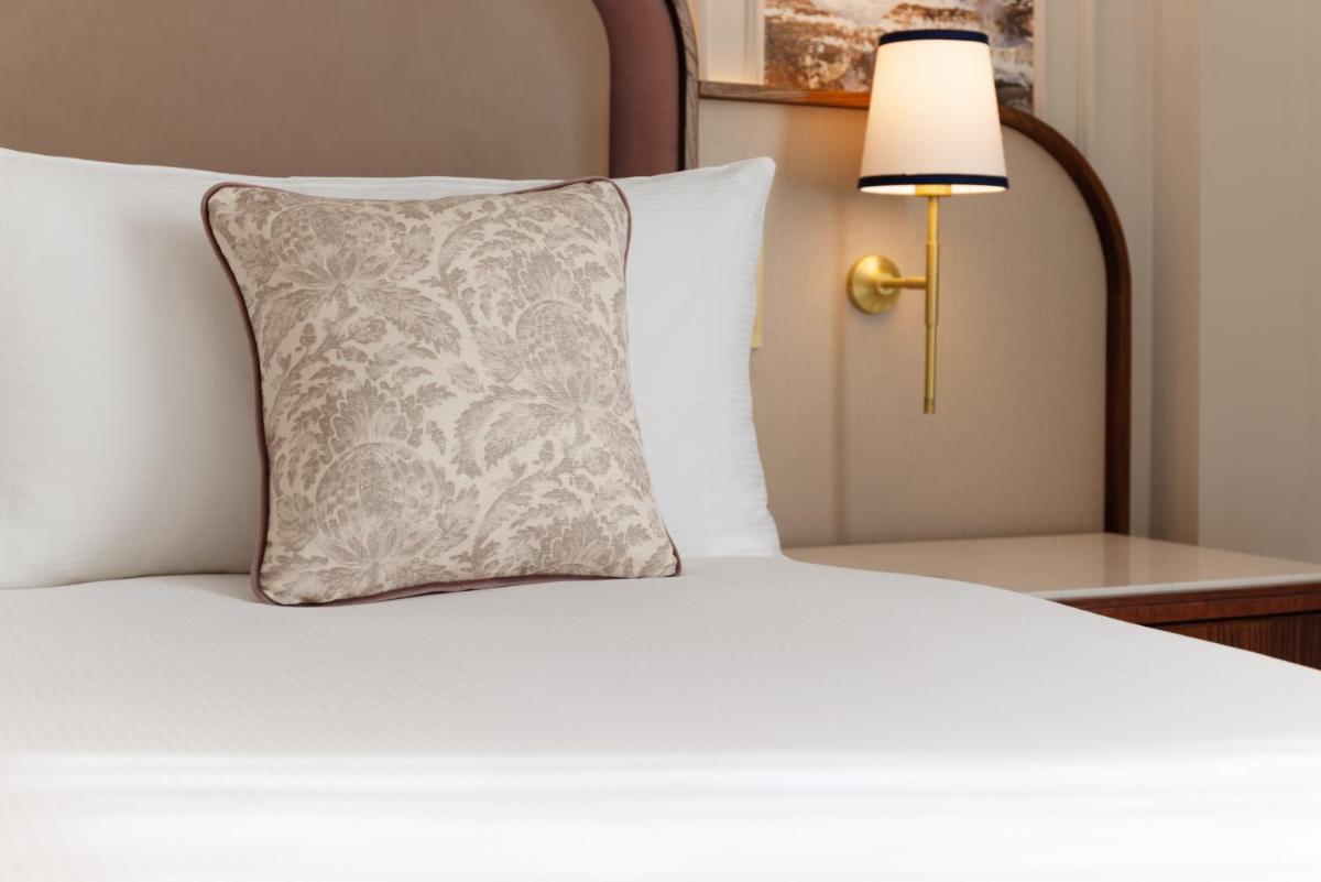 The Caledonian Edinburgh, Curio Collection by Hilton