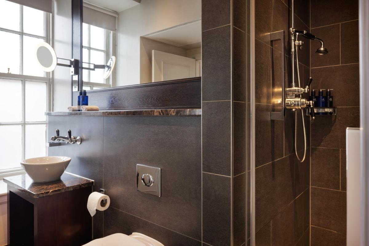 The Caledonian Edinburgh, Curio Collection by Hilton