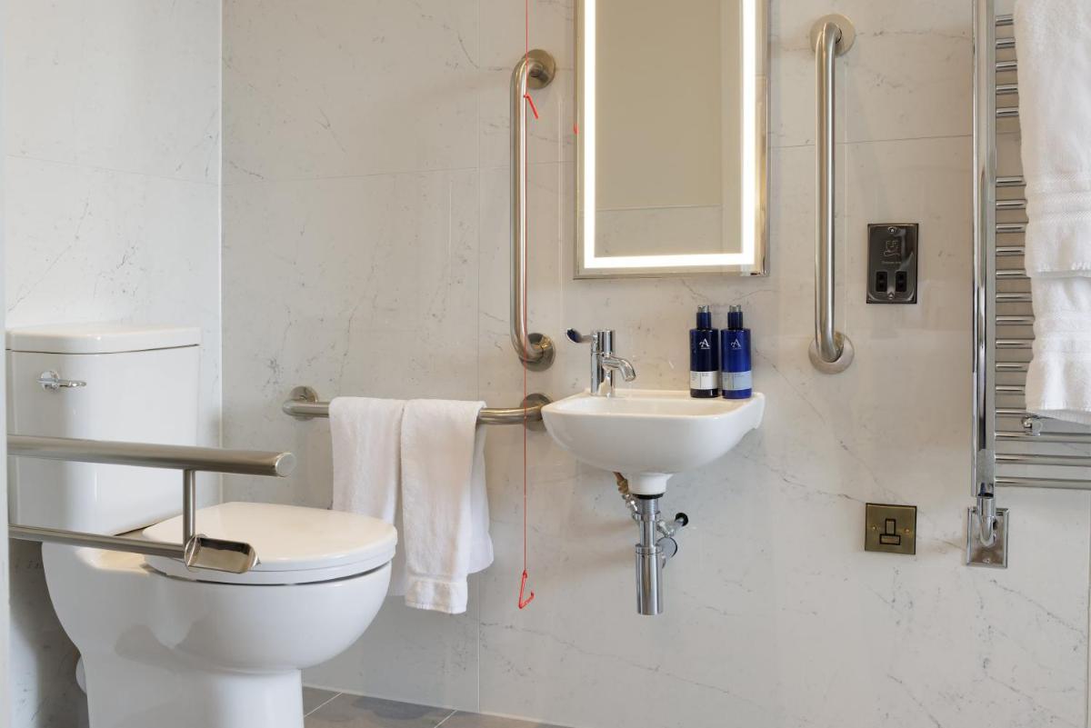 The Caledonian Edinburgh, Curio Collection by Hilton