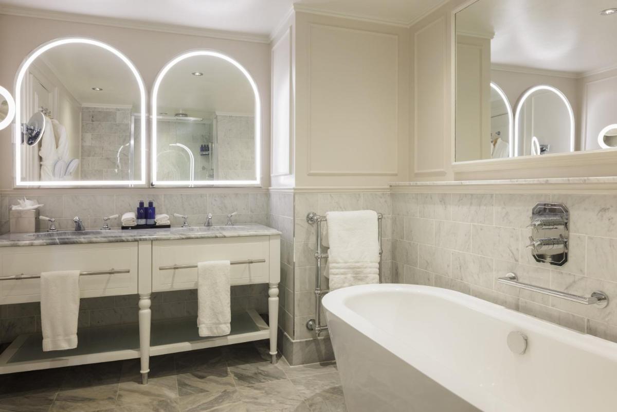 The Caledonian Edinburgh, Curio Collection by Hilton