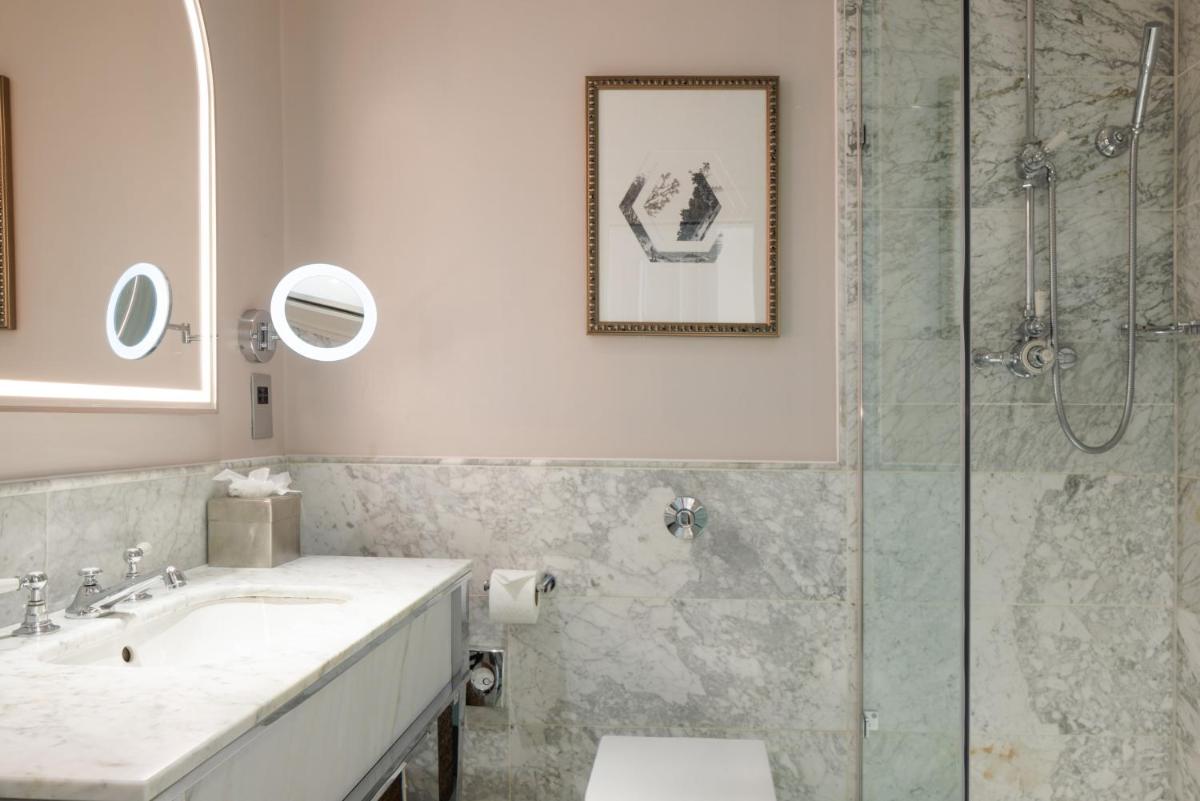 The Caledonian Edinburgh, Curio Collection by Hilton